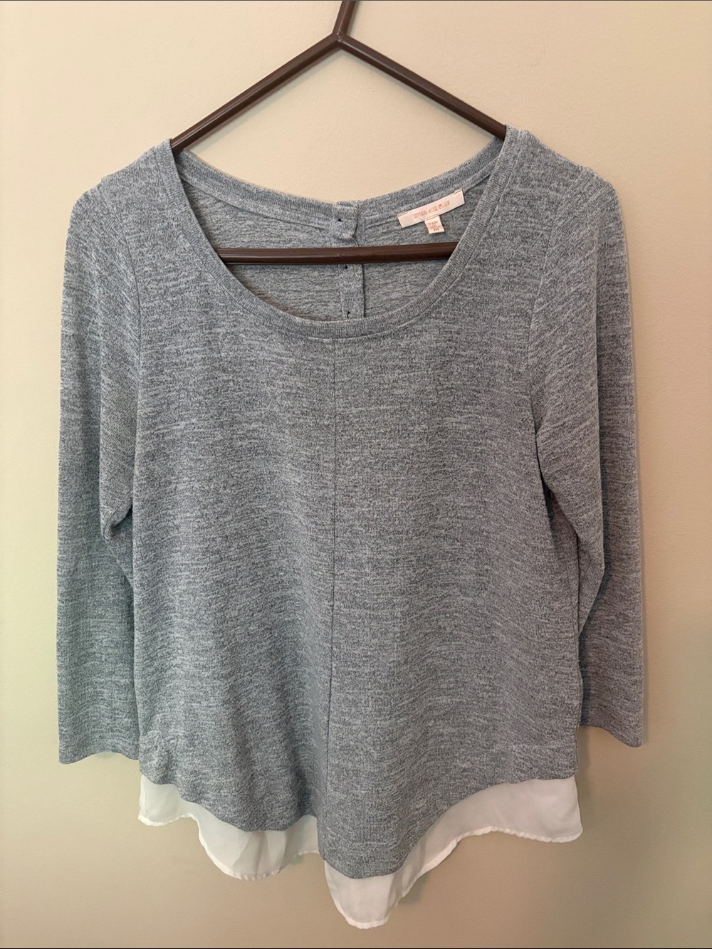 Skies Are Blue Heather Gray Long-Sleeve Top with White Layered Hem